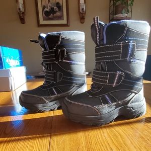 Boys winter boots